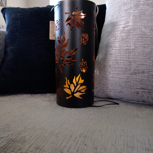 Two-piece LED metal Lantern decor - Picture 6 of 8